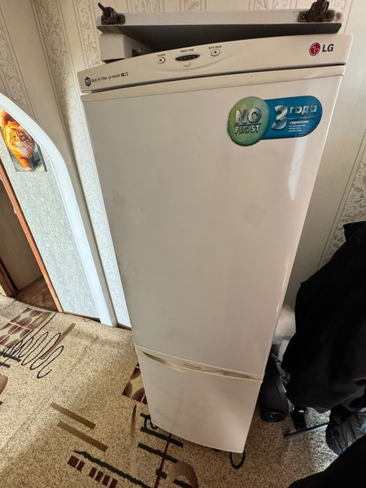 Продам холодильник 15 000
