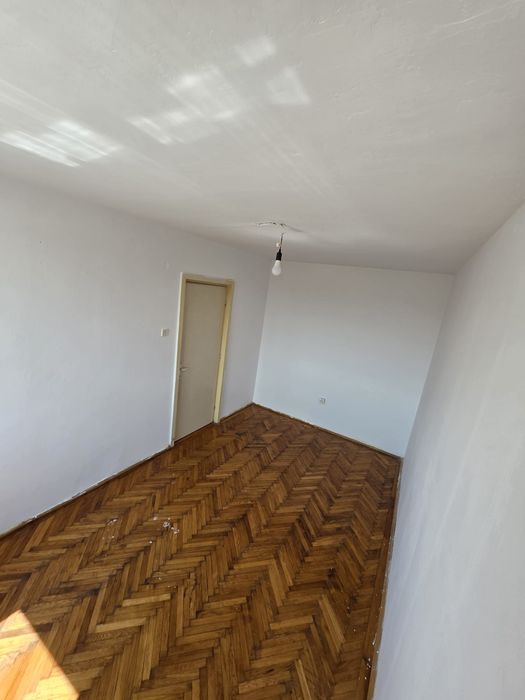 Apartament 2 camere decomandat. Constanța,  Zona complex Abator.