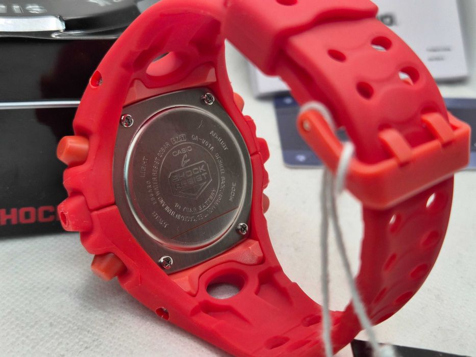 Ceas Sport Casio g shock GA-V01-AER rosu, Nou,Garantie 2 ani