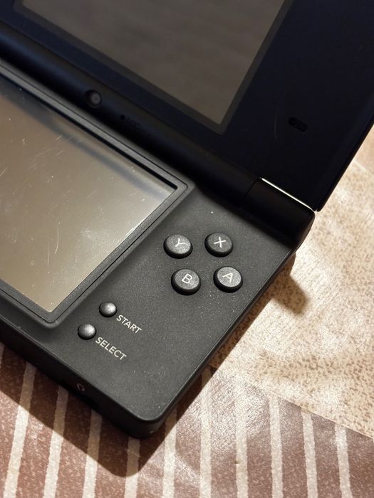 Nintendo DSI ново