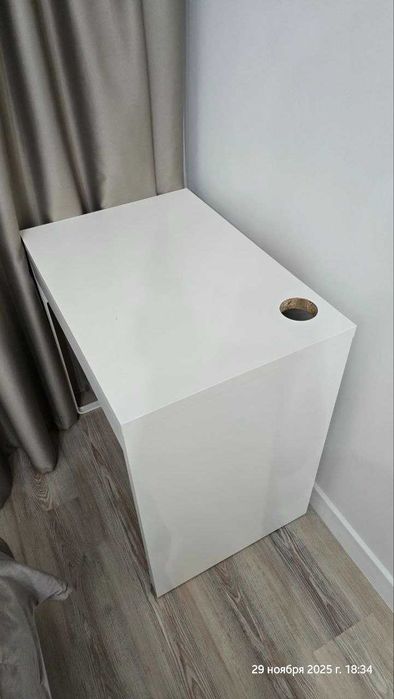 Стол компьютерный IKEA белый