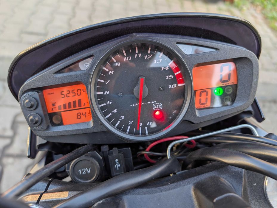 Suzuki GSR 600A 2008 ABS