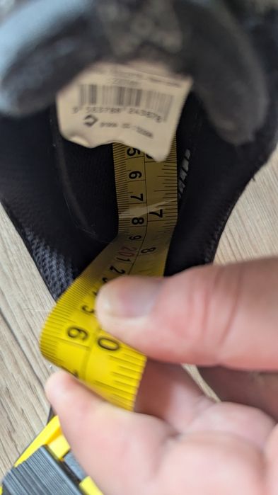 Adidași decatlon mărimea 30