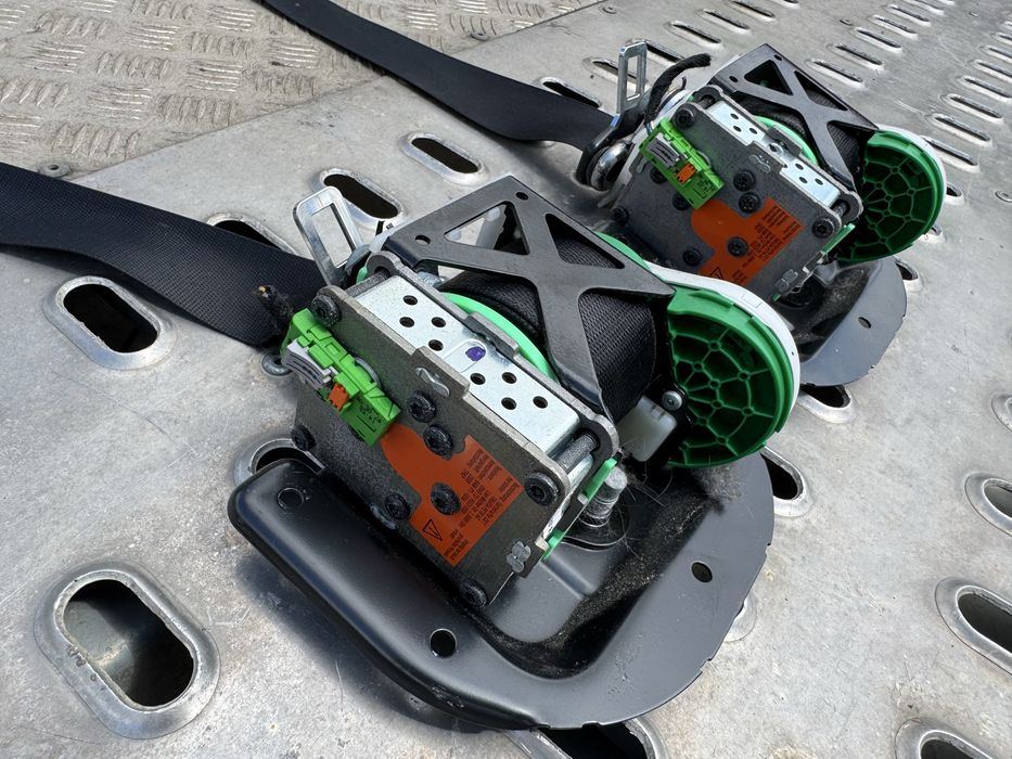 Предпазни колани за Мерцедес CLK W209/C209