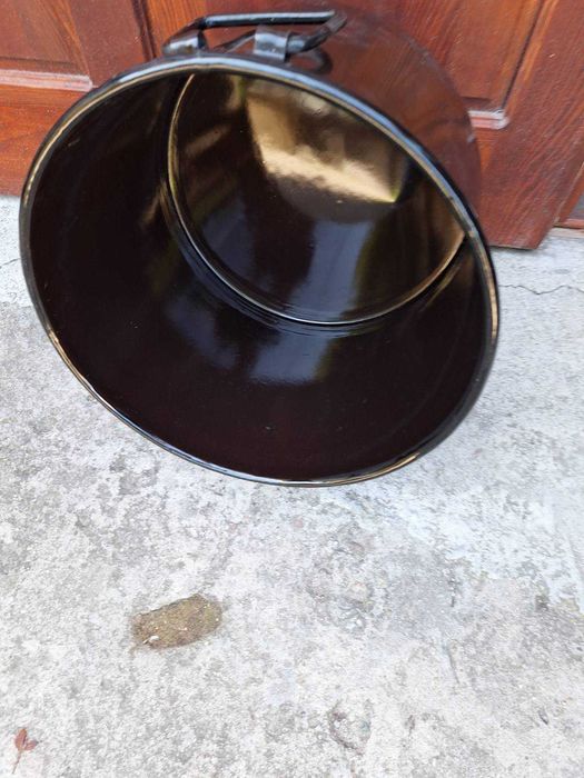 Чисто нови тенджери от старото време високо качество