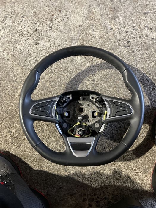 Волан Рено Меган, Талисман, Клио