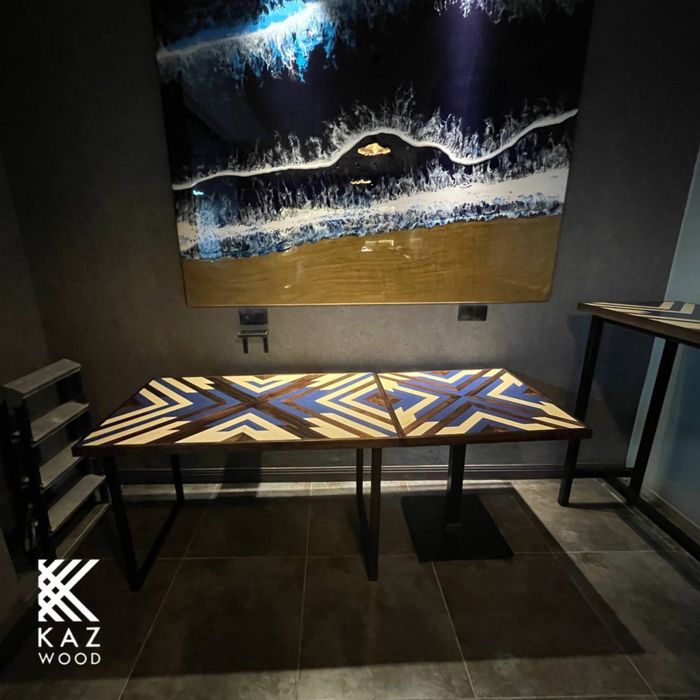 Изготовление столов , бары , панно