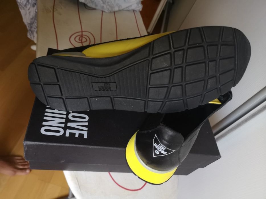 Vand adidas Love Moschino noi originali