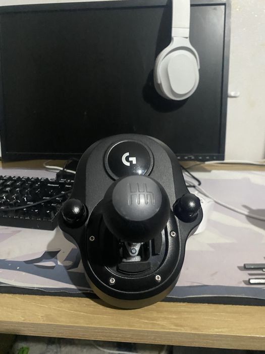 Schimbator logitech