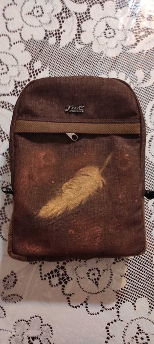 Несесери и ранички