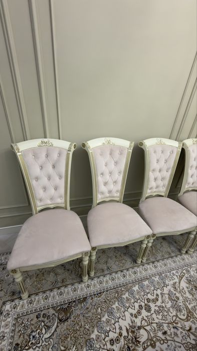 Стулья 12 шт, б/у. Хорошее состояние.