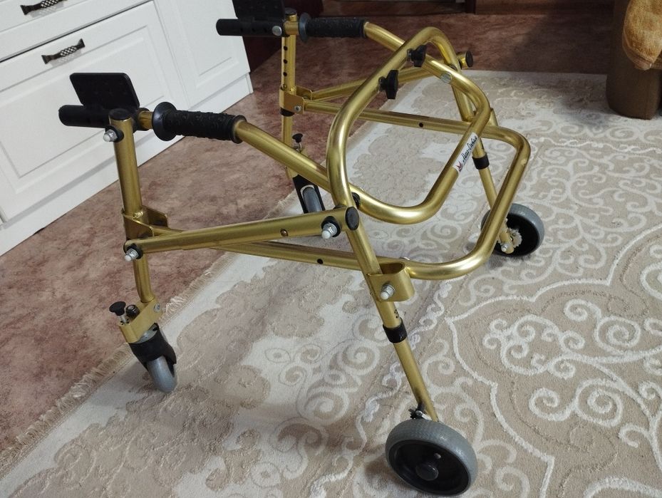 Продам ходунок в идеальном состоянии