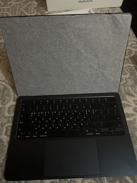 Macbook m2 air 8GB 256GB