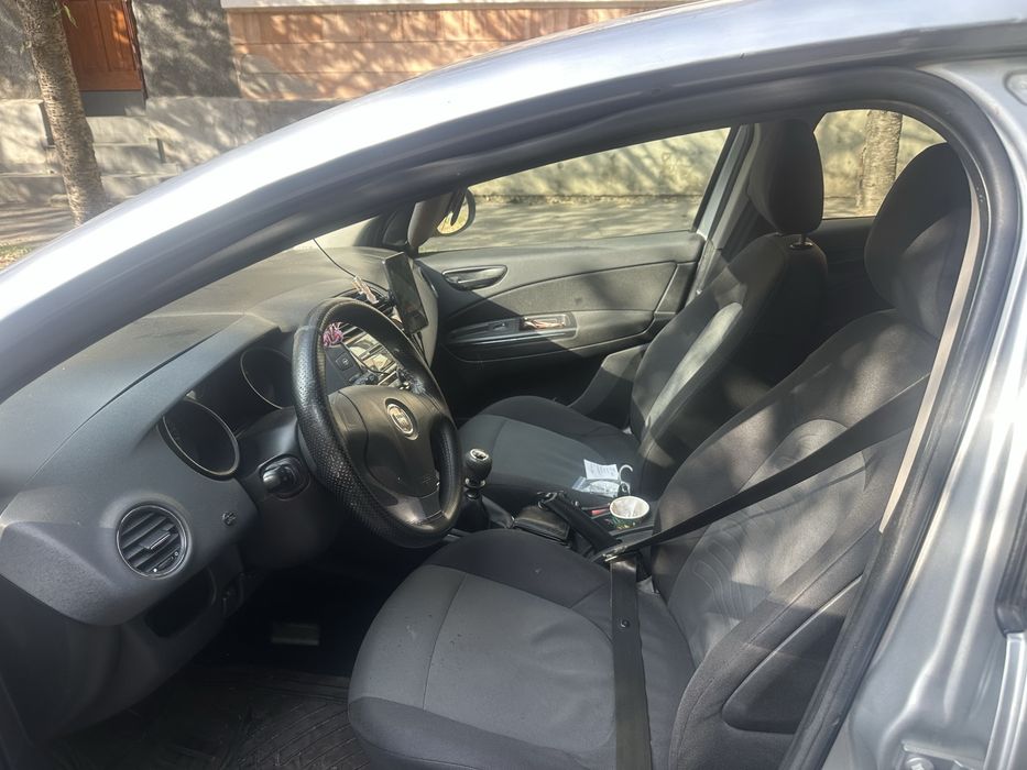 Vand Fiat Bravo 2011 sau schimb orga Korg