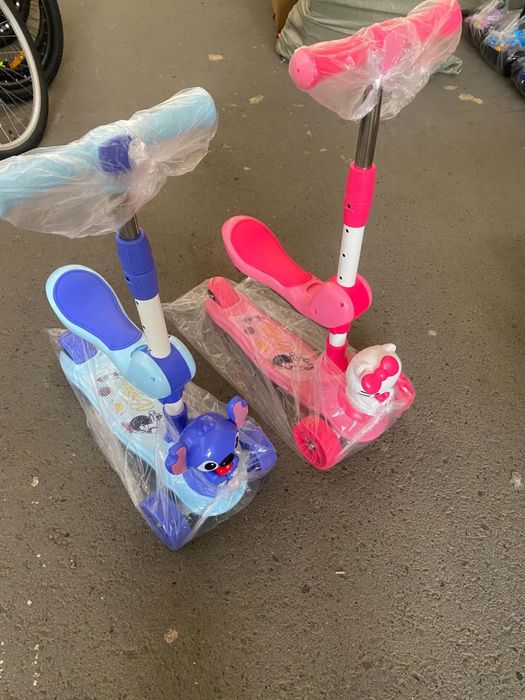 Самокат с сидушка два в одном