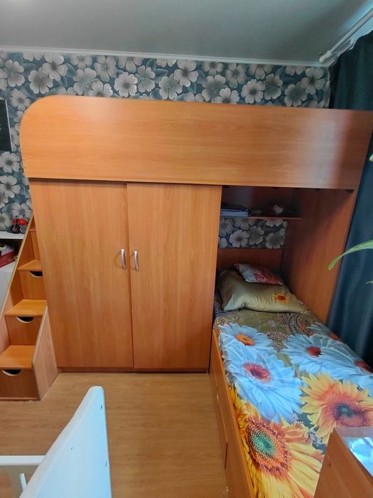 Двухъярусная кровать детская