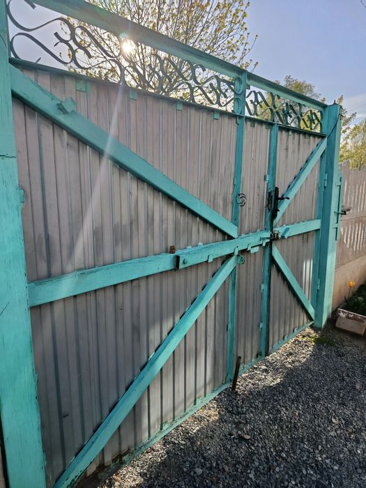 Продам ворота б/у