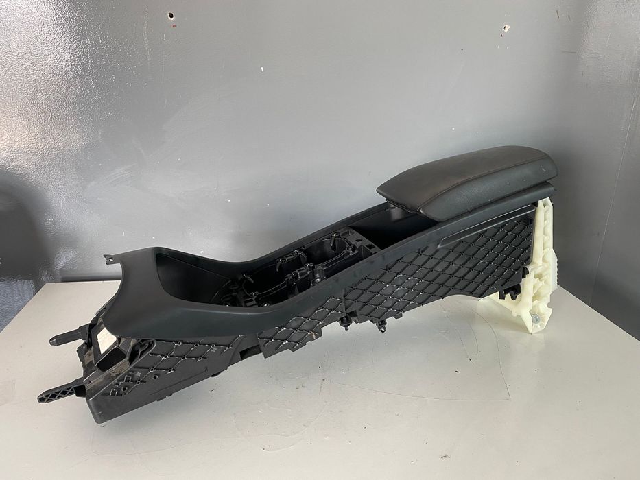 Consola cotiera VOLVO XC40 2019 32352198