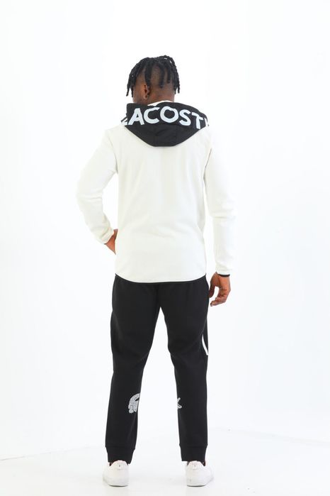 Спортивные костюмы Lacoste