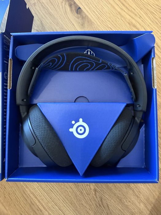 Гейминг слушалки SteelSeries Arctis Nova 5P