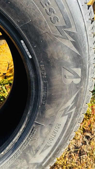 Комплект шин Bridestone 265/70/R17