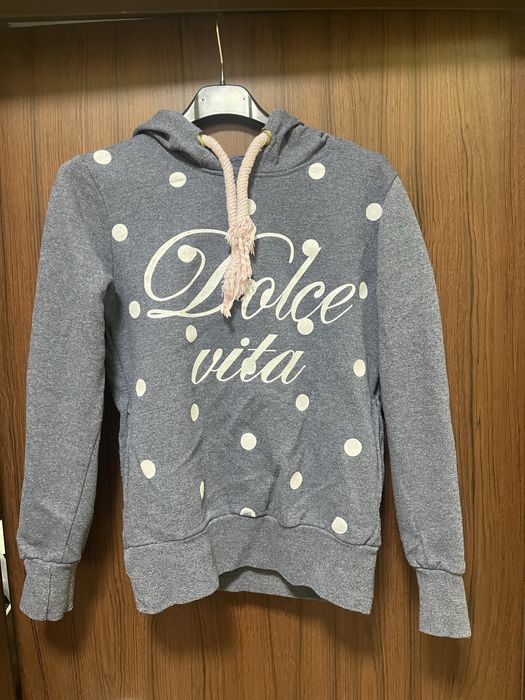 Дамски блузи и пуловери