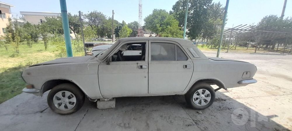Волга Газ 2410 сотилади
