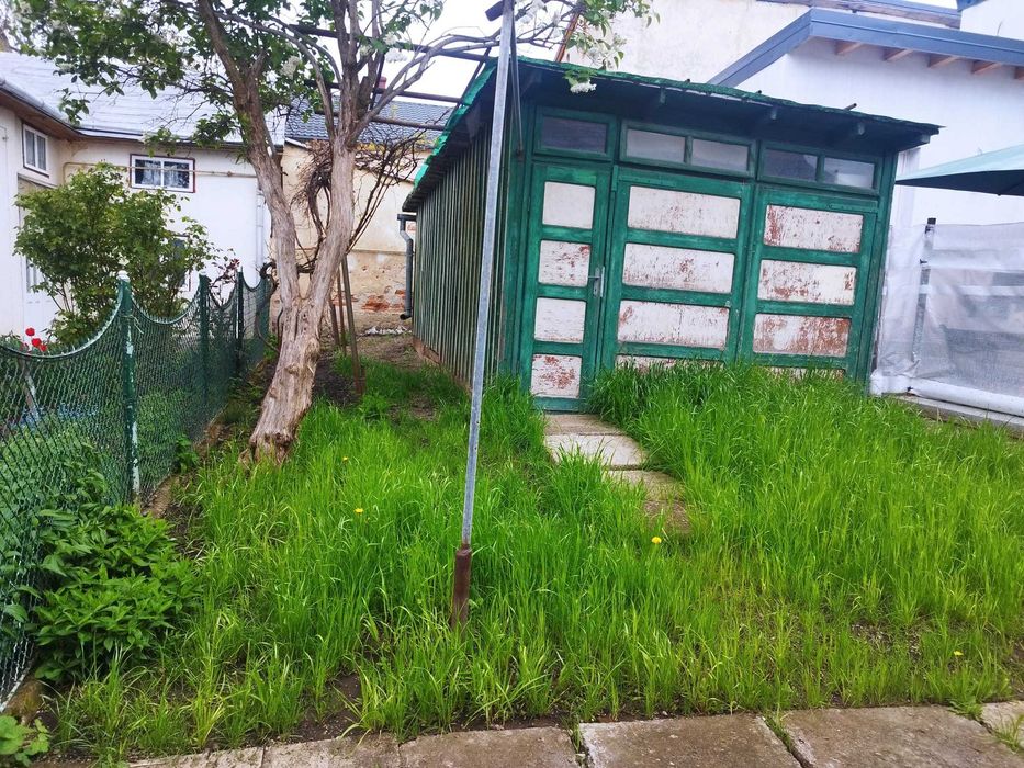 Vand casa vila ultracentral central pe Armeneasca