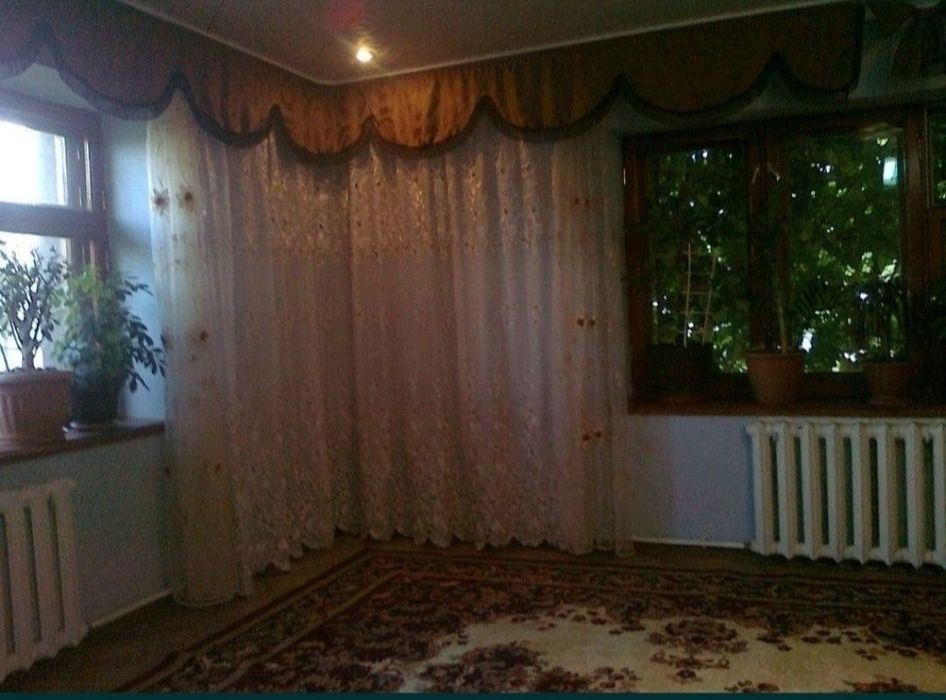 Продам дом район центральный рынок