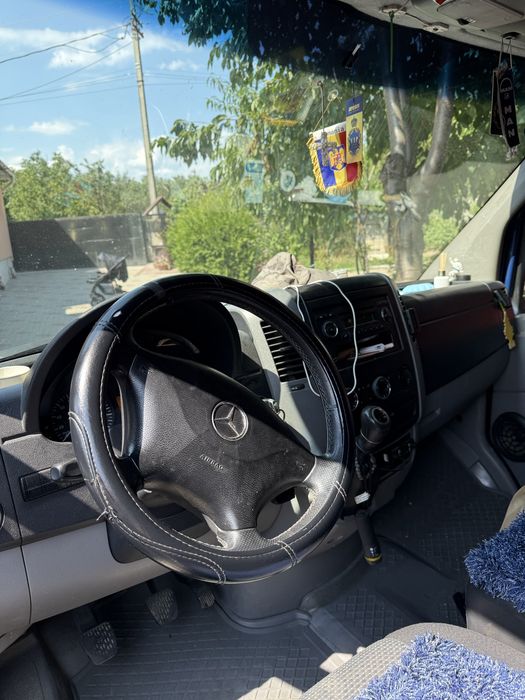 Mercedes Sprinter 319 v6