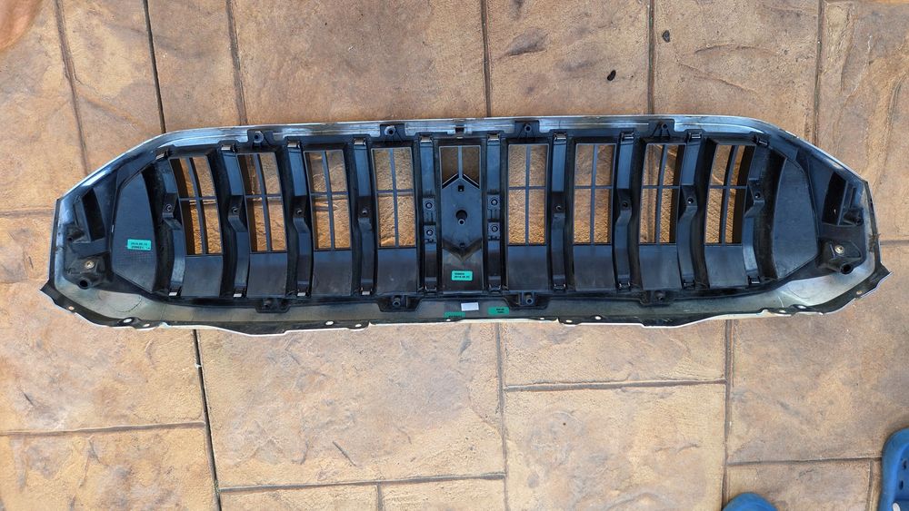 Grilă radiator Suzuki Scross SX4