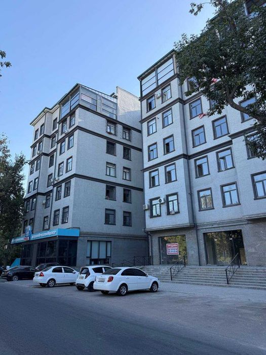 4х комнатная квартира в ЖК Уют на ялангаче