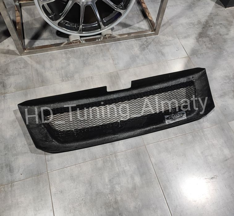 Решетка радиатора Custom Subaru Forester SF Дорестайлинг