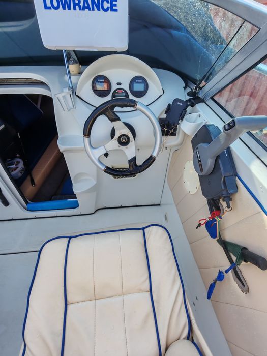 Лодка Ranieri 5.60 2.30  Yamaha 100к.с