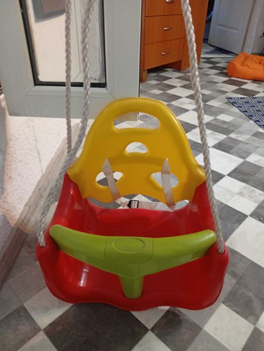 Vând leagăn copii cu protecție