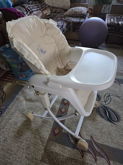 Стульчик для кормления