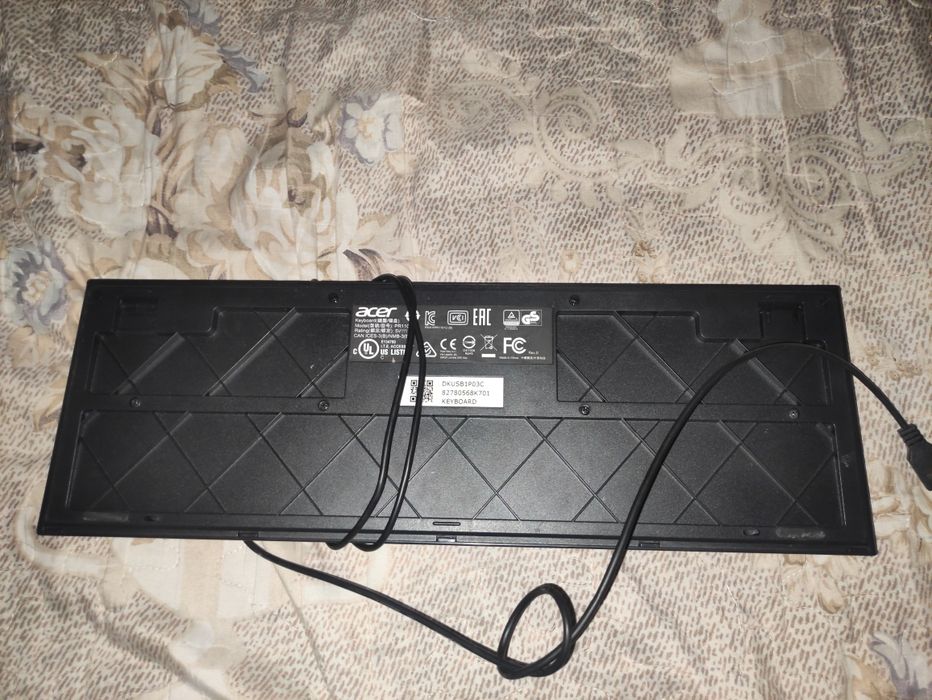 Продам клавиатуру Acer