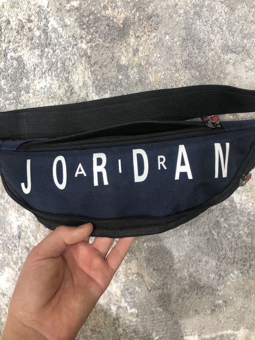 Продам барсетку Jordan
