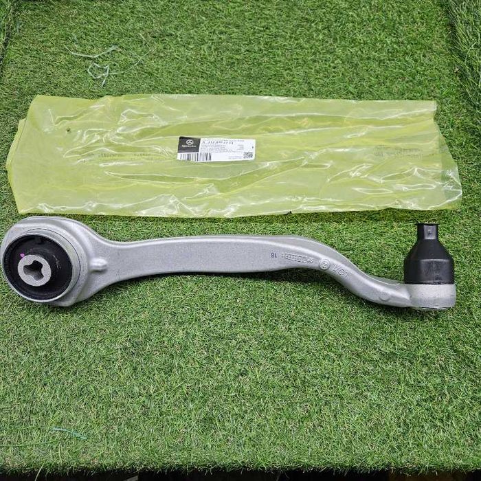 Рычаг продольный Mercedes E W212 перед. лев.