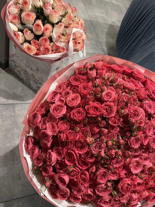 Букет из кустовых роз