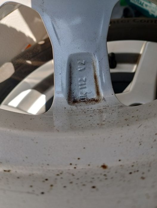 Гуми с джанти 15 цола