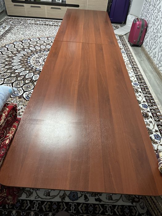 Шай стол сатылады. Ұзындығы 5метр, ені 110см