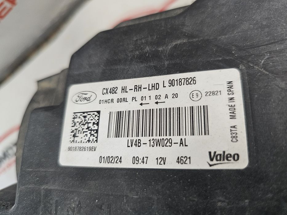 Far dreapta halogen led Ford Kuga 3 dupa 2019 cod LV4B-13W029-AL