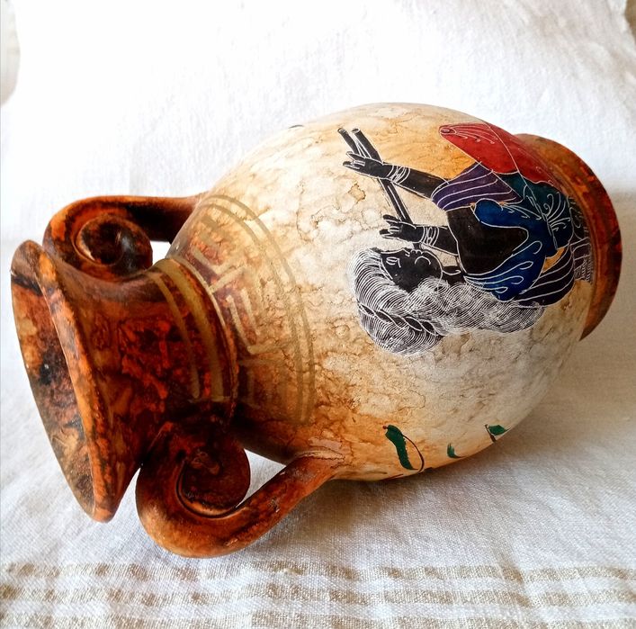 Масивна ретро керамична ваза