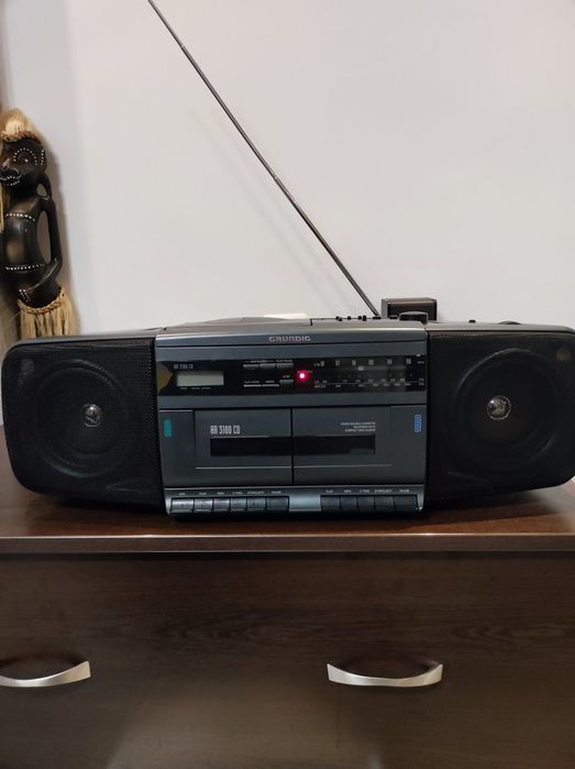 Радиокасетофон GRUNDIG