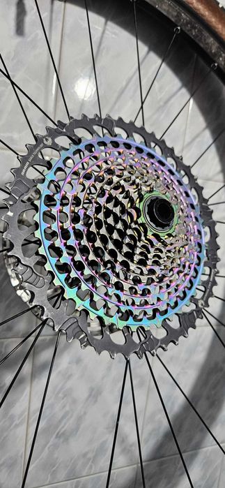 Pinioane + lant Sram Eagle XG-1299 10-52T Rainbow