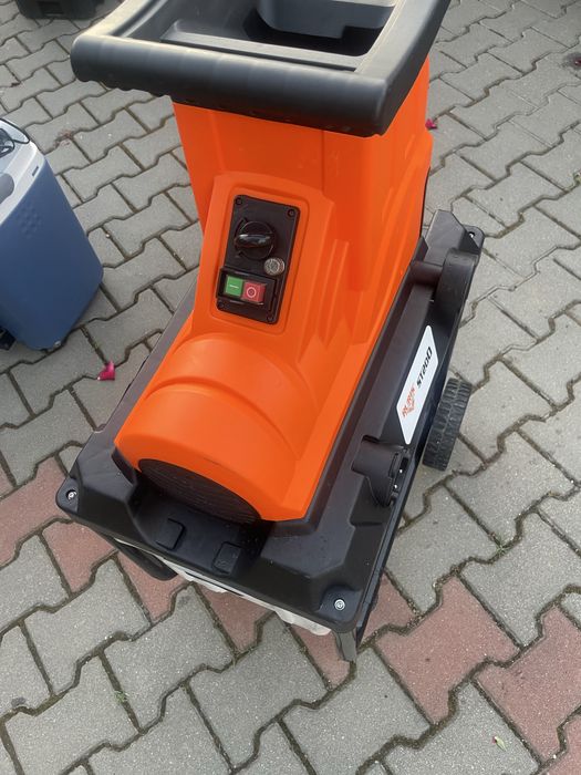 Vand tocator crengi RURIS ST200s