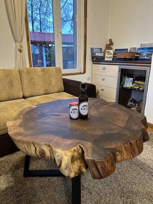 Холни маси  изработка по поръчка