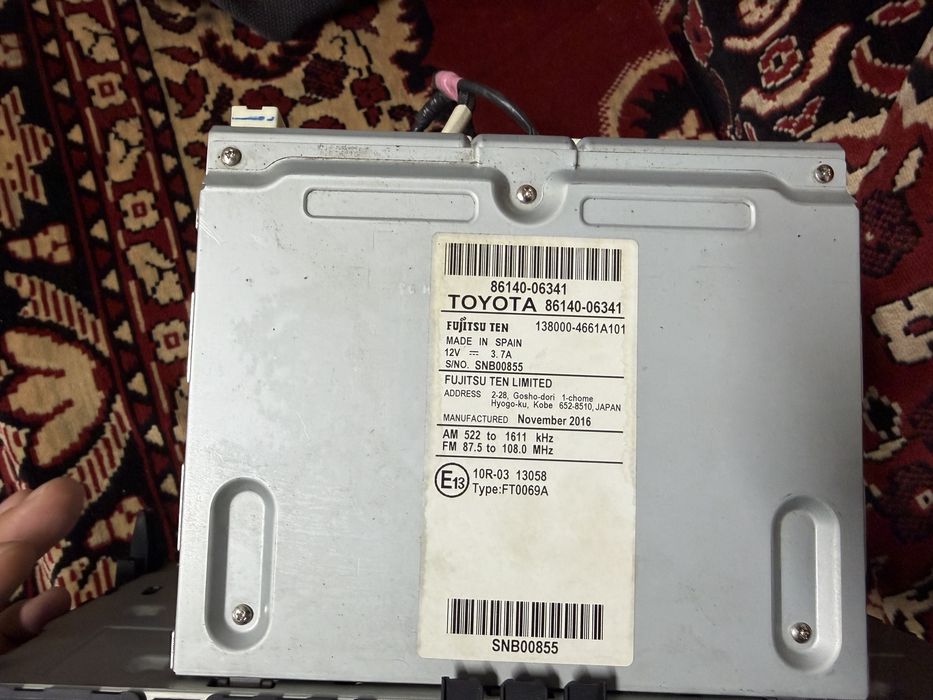 Продам магнитолу от камри 55 jbl