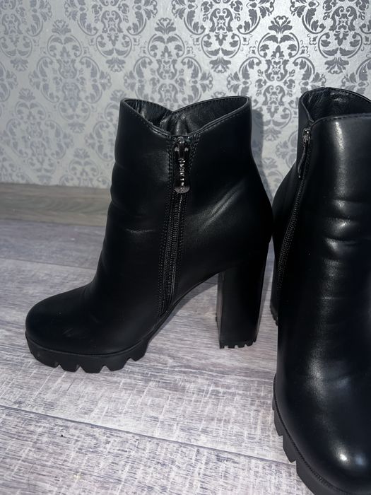 Продаю женские сопоги